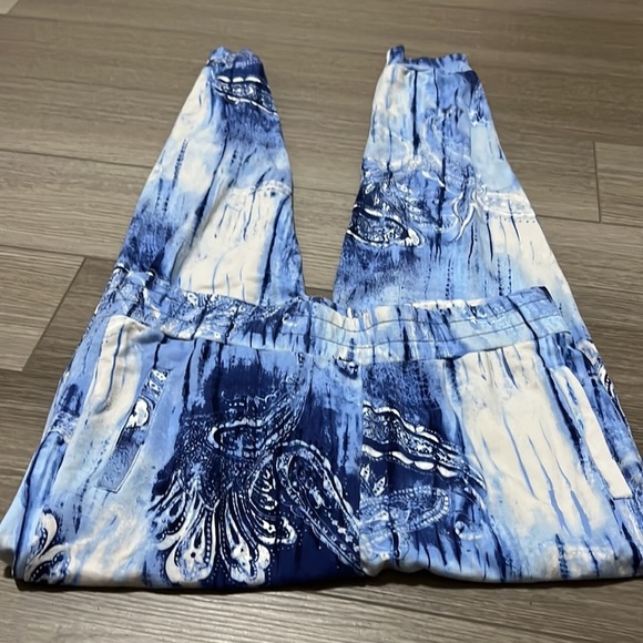 Joggers - Picture 2 of 7